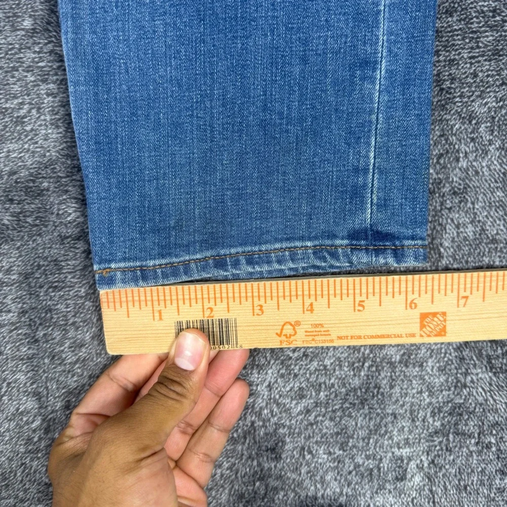 Robert Graham Mens Straight Leg Jeans Medium Wash Blue Paisley Lining Size 30